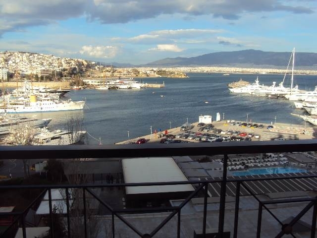 (For Sale) Residential Floor Apartment || Piraias/Piraeus - 160 Sq.m, 2 Bedrooms, 600.000€ 
